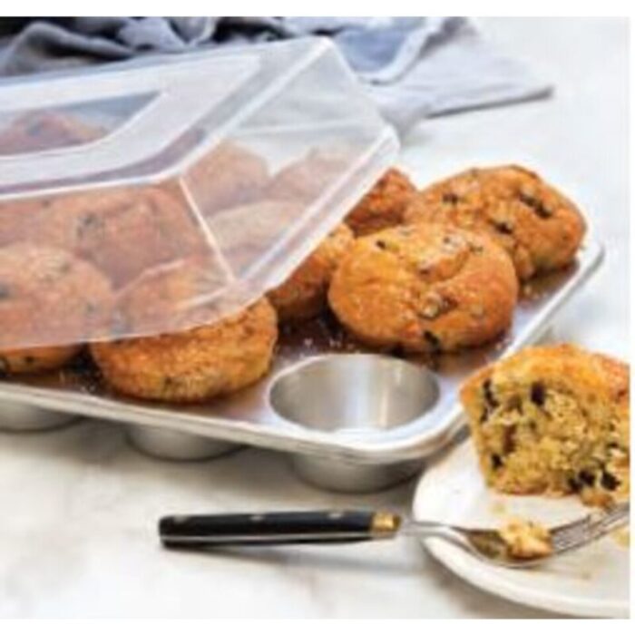 alumiunium muffin pan with high domed plastic lid with 12 cavity 240924122732 1